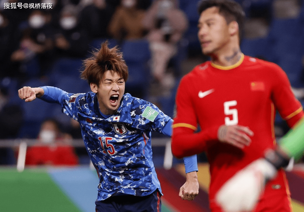 爱游戏包含犹他爵士训练开放日,清晨复出首秀引欢呼,中超在即,训练强度明显提升的词条