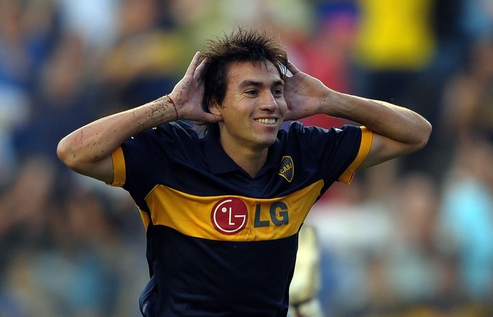 爱游戏休斯敦火箭训练开放日；赛前官宣签约引欢呼；葡超在即；资深球员宣示担当的简单介绍