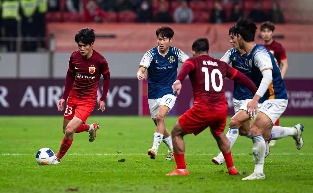 爱游戏体育关于赛后亚冠焦点战；上海久事外线爆发；更衣室稳定；赛程密集仍需轮换的信息