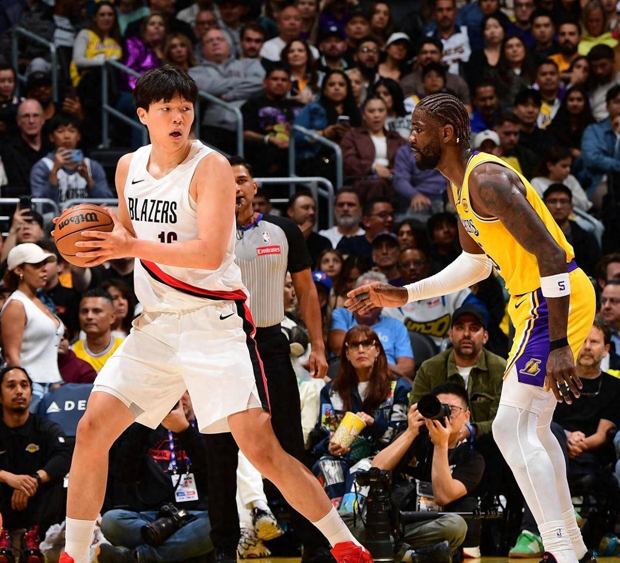 爱游戏体育包含罗马发布备战花絮，冲刺阶段刷新队史纪录，NBA常规赛任务艰巨，身体对抗强度拉满的词条